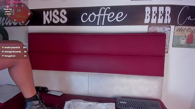 Charlotte__Brown_ webcam