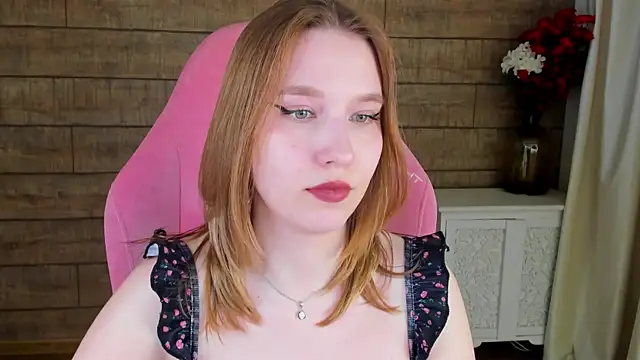 LiliLinn webcam