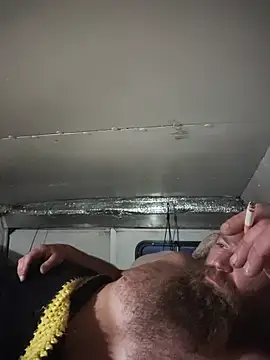 YourFavoriteDaddy-2-4-69 webcam