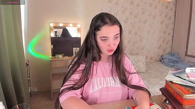 Alice_next_door webcam