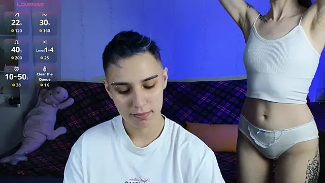 LuxuryLoverss webcam