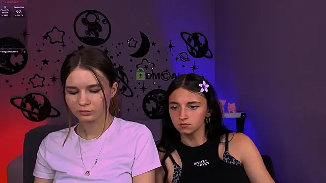 caroline_honeyy webcam