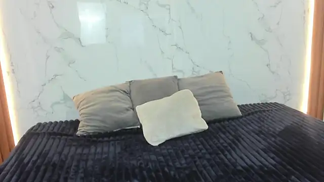 genesis_y_moon webcam