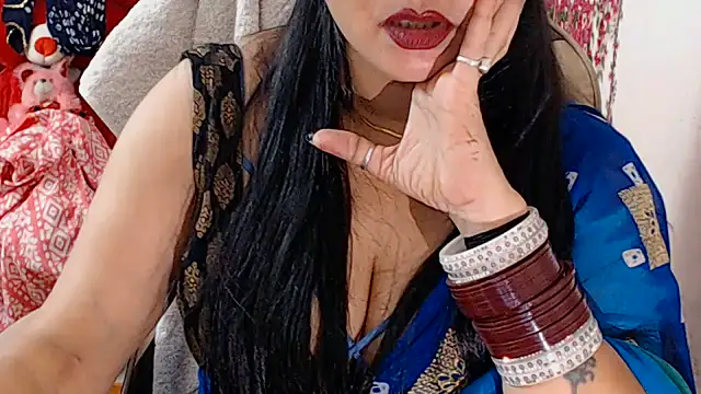 Cute_Shanaya_143 webcam