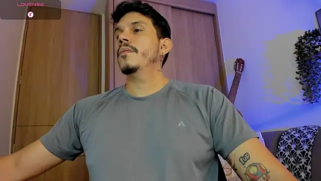 alejandro_stark webcam