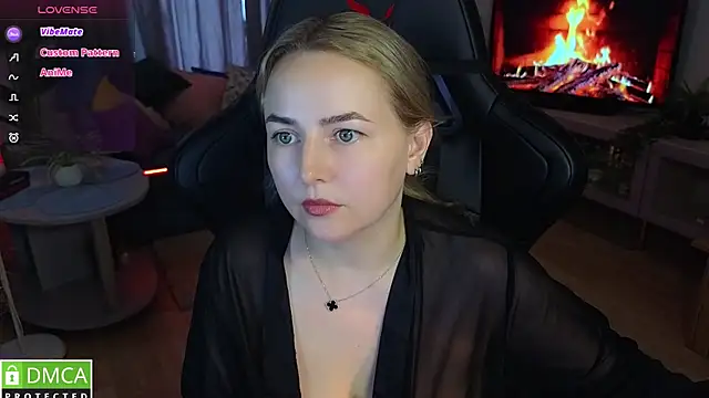 Mira_Mermayd webcam