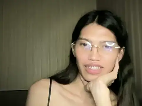 Yourgoddess_jayve webcam