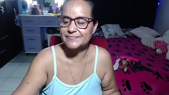 pervert_mommy_ - Pervert_mommy_'s free webcam - UK Sex Cams