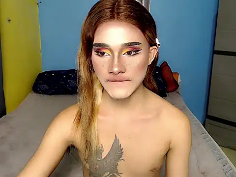 Petite_HugeCock webcam