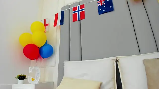 CannelaSmith webcam