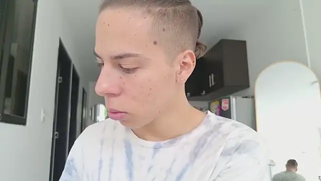 grey___27 webcam