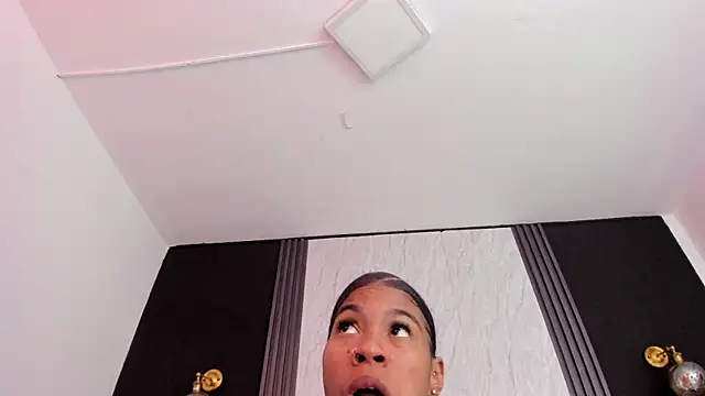 YummyDuooo webcam