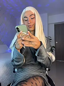 miss_tatiana_ - Miss_tatiana_'s free webcam - UK Sex Cams
