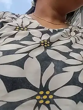 taniya0 webcam
