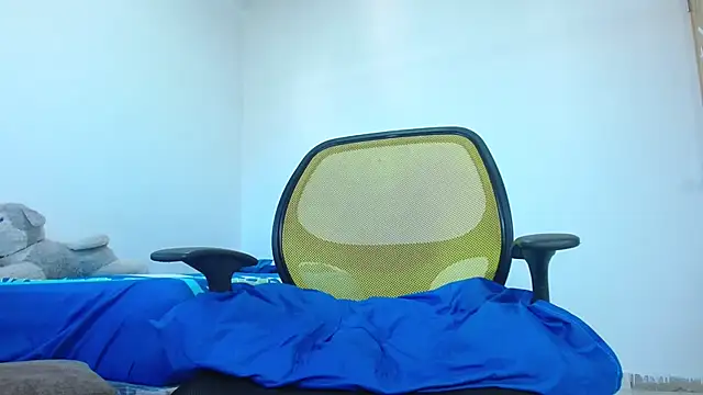 skinny23cm webcam