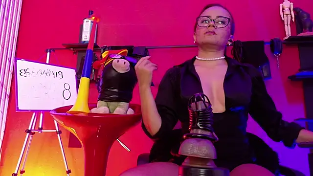 MistressSlut1 webcam
