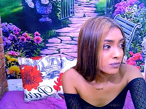 IndianPretty14u2Luv webcam