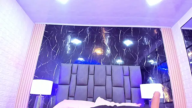BustyGlow webcam