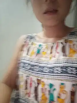 Linda-yiyi webcam