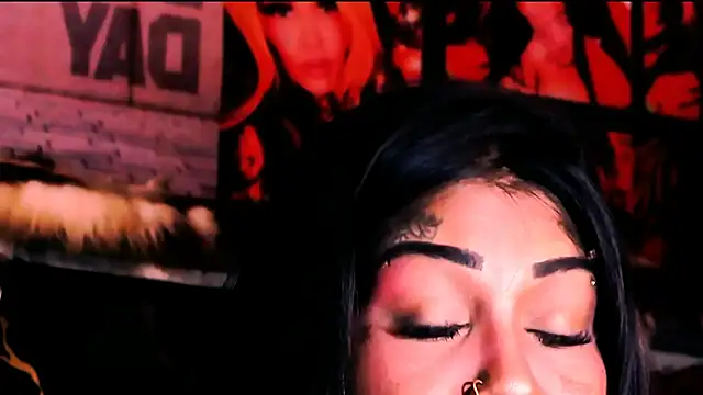 indian_dreamgirl webcam