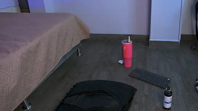Madie__collins webcam