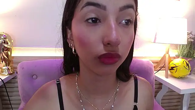 SweetyLaly webcam