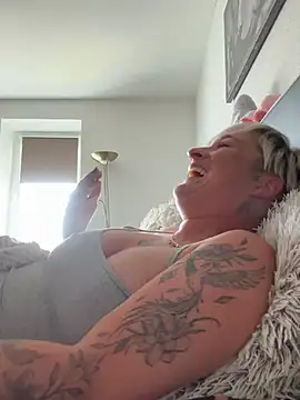 Bigboobiegirl90