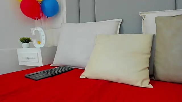 CannelaSmith webcam