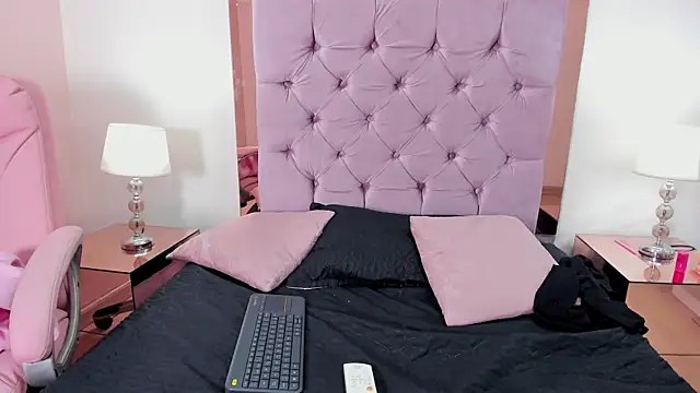 Kisha_Skye webcam