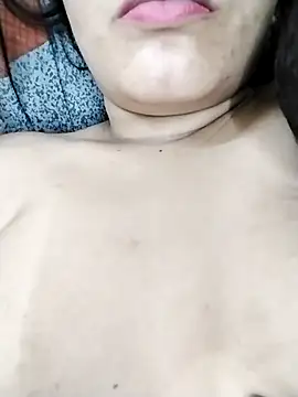 Trisa_Roy5 webcam