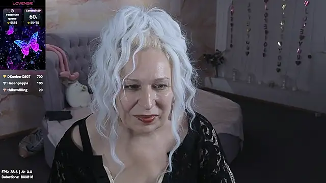 Penelope_Pinky webcam
