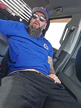 Beardedtattood live sex cam