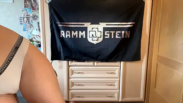 Codi_Rostersy live sex cam