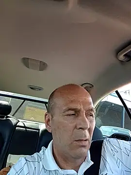 Iulian81 webcam