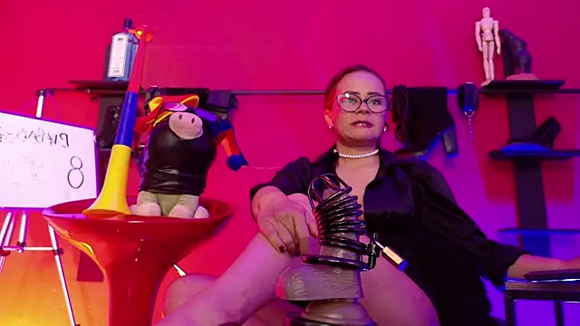 MistressSlut1 webcam