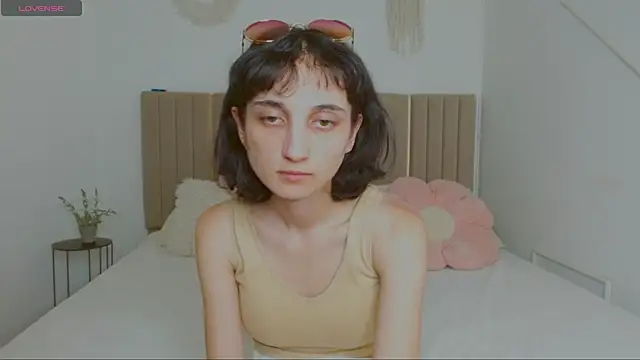Little_zoi webcam