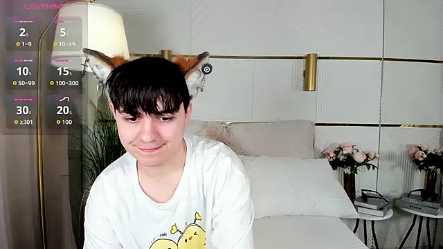 FetishFox webcam