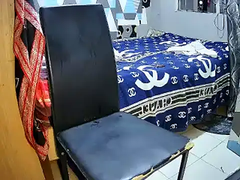 Trish_CurveCock webcam