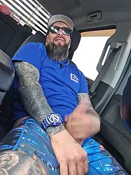 Beardedtattood Live Webcam on Stripchat
