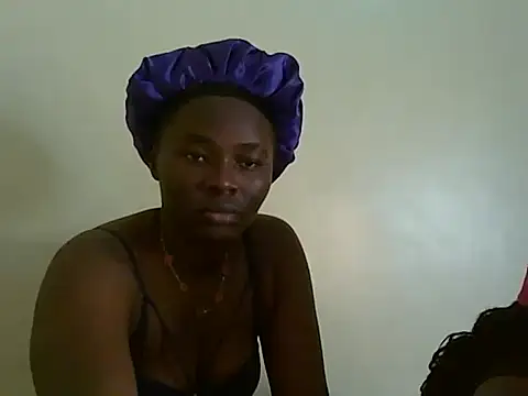 roziebeauty webcam