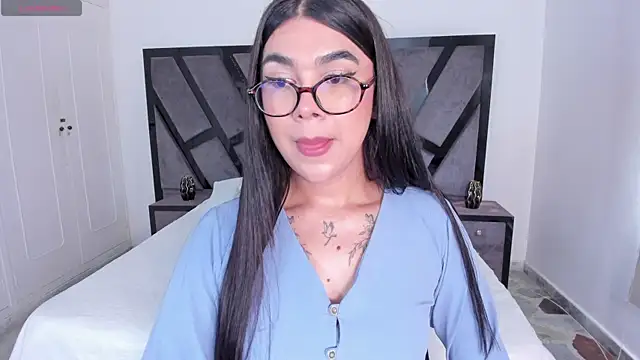 RoseCassie live sex cam