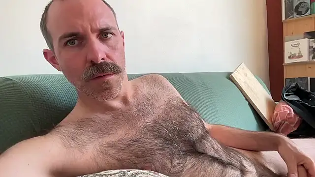 Brianjonest webcam