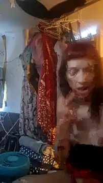 whitetrashdirtyslut webcam