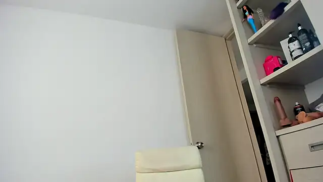 shantallhotxx webcam