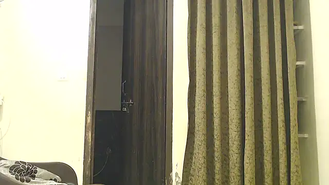 Aayusmatisharma webcam