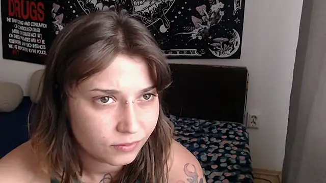 AlienforTwenty webcam