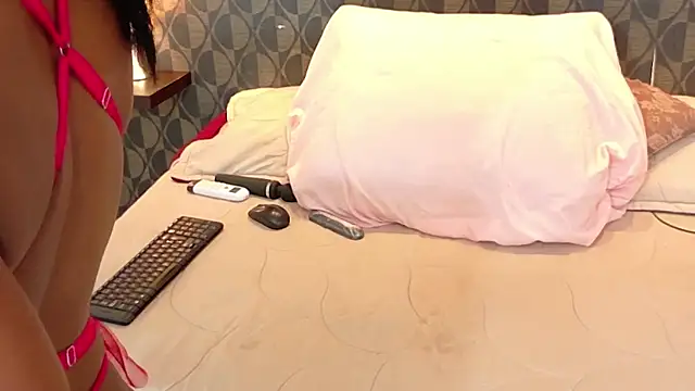 ScarleetSmith webcam
