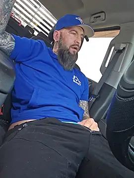 Beardedtattood webcam