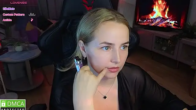 Mira_Mermayd webcam