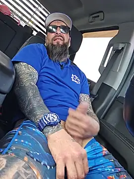 Beardedtattood webcam